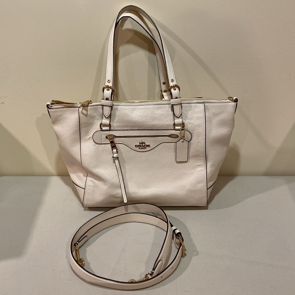 🆕Coach pebbled leather shoulder or purse-crossbody - Picture 3 of 16